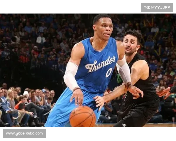 雷霆上半场火力全开砍下73分 雄鹿虽中11记三分仍处劣势