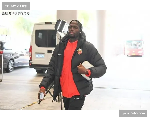 18岁中场恩迪亚耶完成拜仁德甲首秀,替补出场表现可圈可点